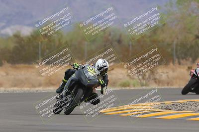 media/Sep-10-2022-SoCal Trackdays (Sat) [[a5bf35bb4a]]/Turn 6 (1140am)/